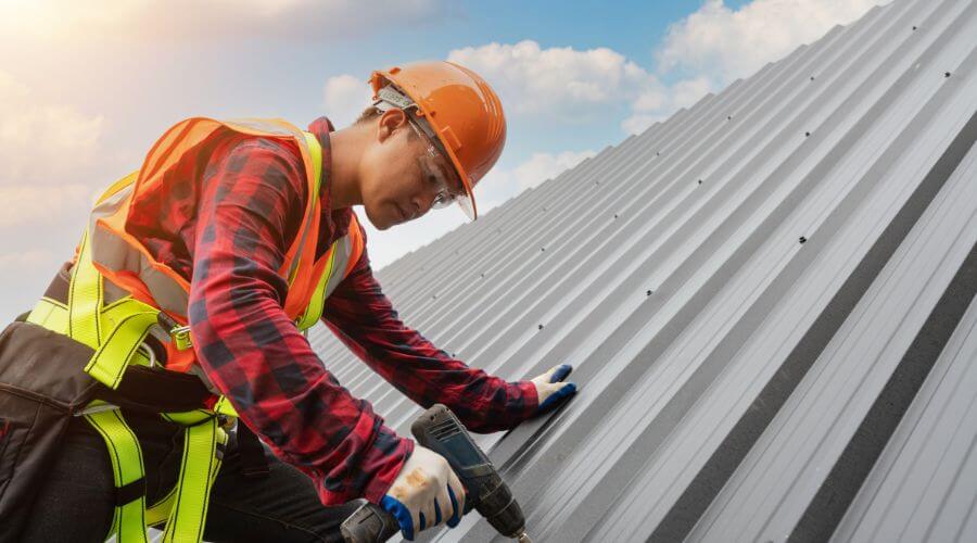 Expert top industrial roofings services in Plevna, MT